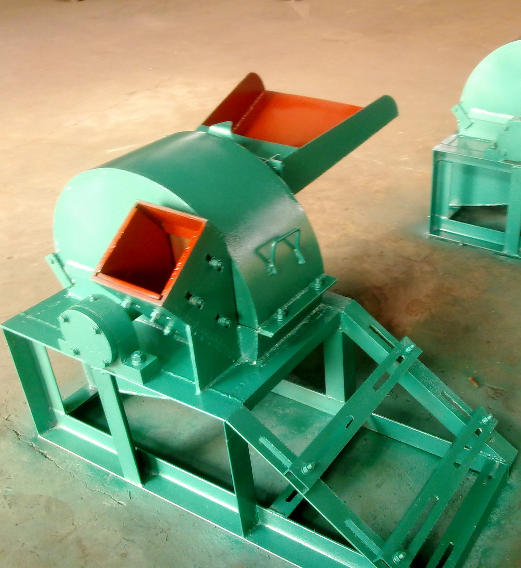 木材粉碎機 多功能、小型移動化，助力資源高效利用